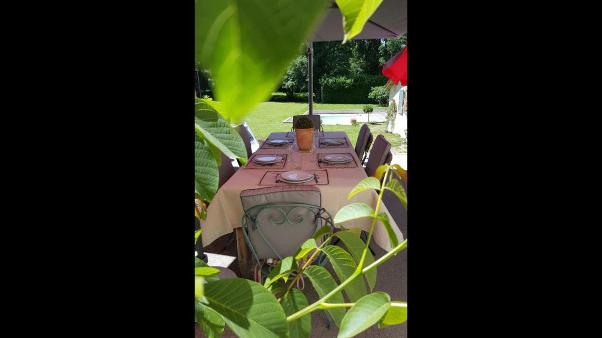 Chambre Saint Emilion - Le Clos D'Antan Les Artigues-de-Lussac エクステリア 写真